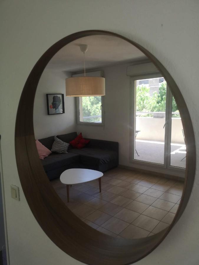 Charmant F2 Port Marianne  Montpellier Extérieur photo