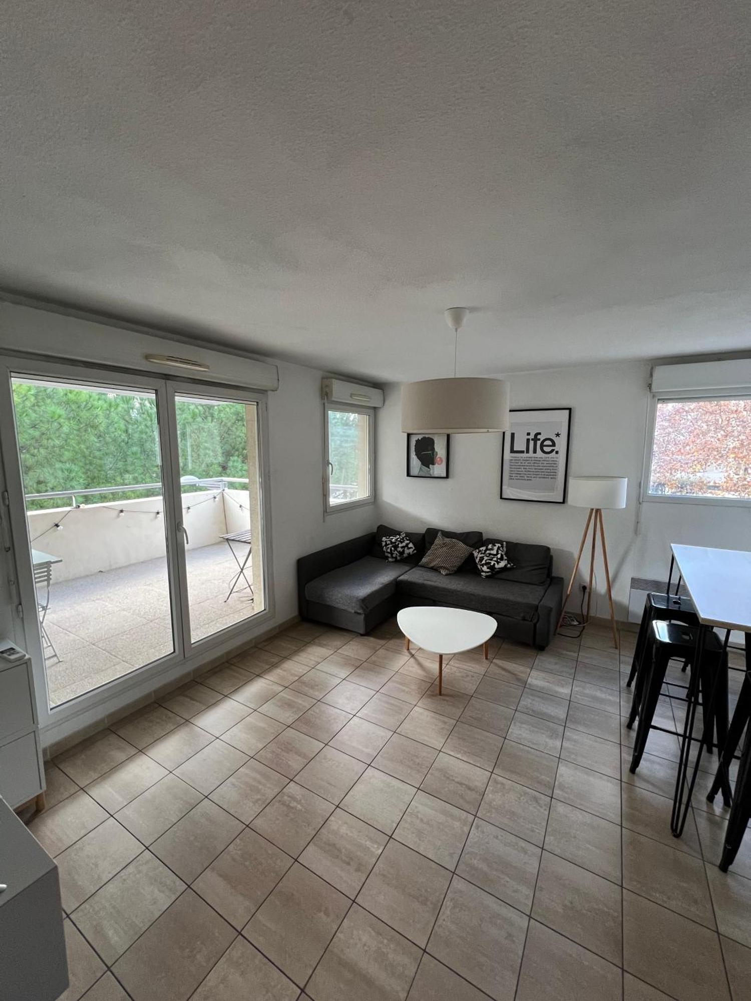 Charmant F2 Port Marianne  Montpellier Extérieur photo